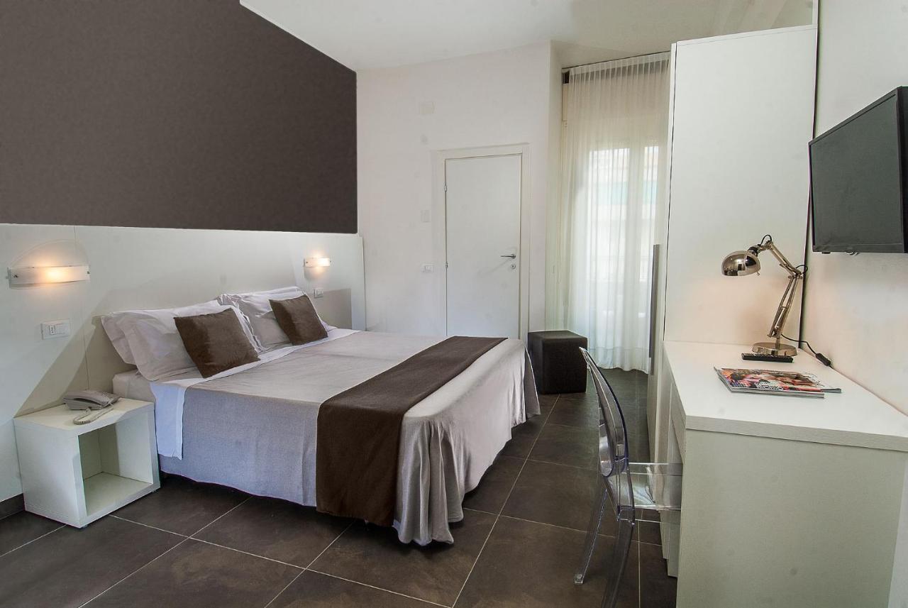 Hotel Niagara Cattolica Zewnętrze zdjęcie